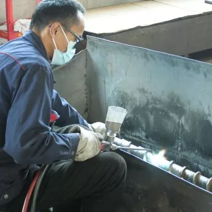 Gradual-Type Single Screw